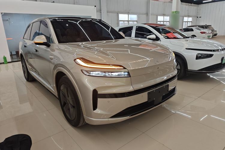 Used ONVO Luxeed L90 2025 Model—Max Six-Seater Version