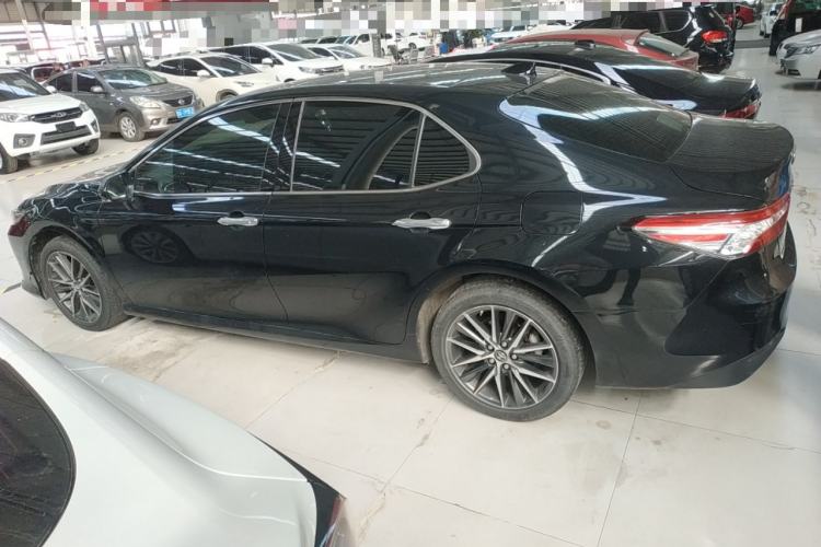 Used Toyota Camry 2021 2.5G Luxury Edition
