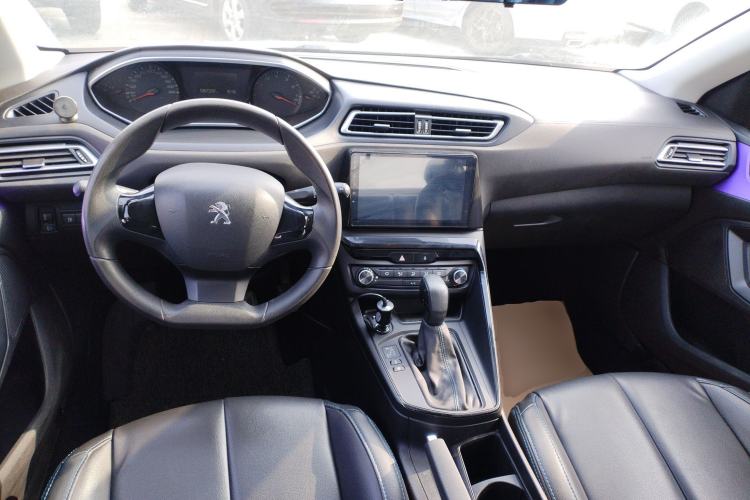 Used Peugeot 308 2016 1.6L Automatic Fashion Edition
