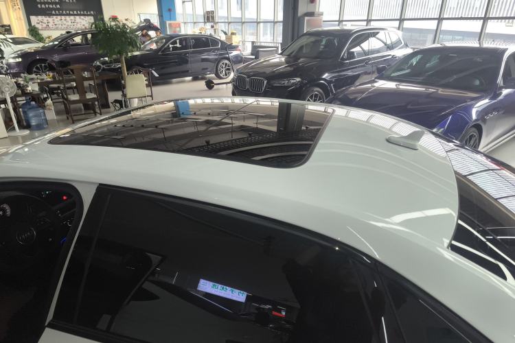 Used Audi A4L 2022 40 TFSI Luxury Dynamic Model
