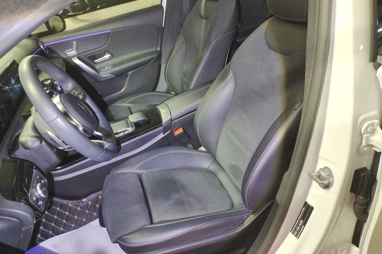 Used Mercedes-Benz A-Class 2021 A 200 L Sport Sedan Fashion Model
