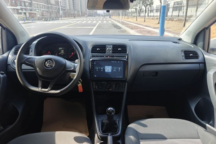 Used Volkswagen Polo 2016 1.4L Manual Fashion Model