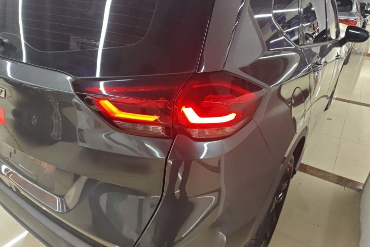 Used Chevrolet Orlando 2019 Redline 530T Automatic Enjoyment Version (5+2 Seating) China VI
