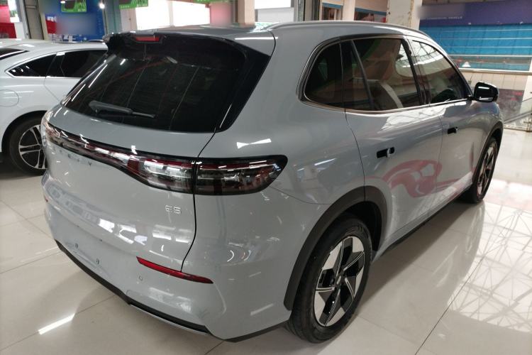 Used  E5 2024 530 km Exploration+ Version
