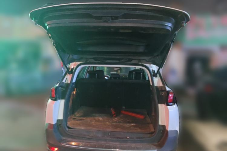 Used Peugeot 5008 2017 380THP 7-Seater Elite Edition
