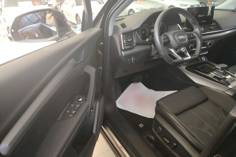 Used Audi Q5L 2021 40 TFSI Fashion Dynamic Model
