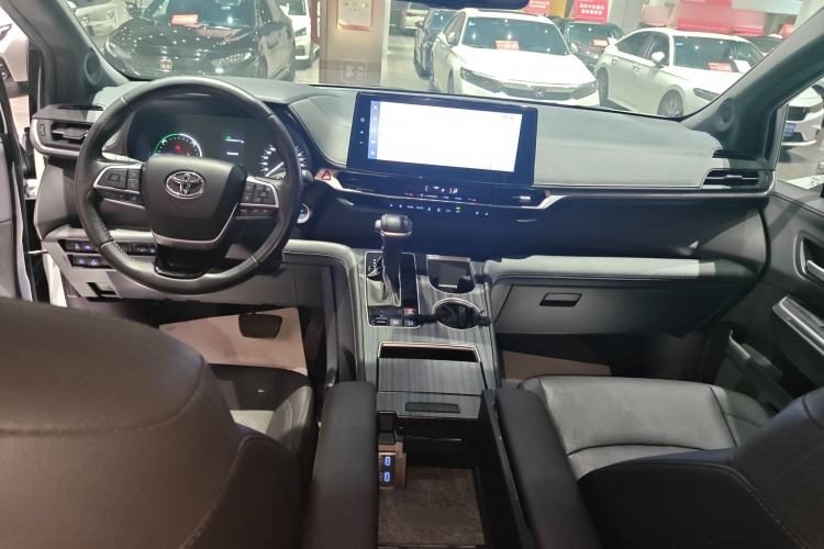 Used Toyota Sienna 2021 2.5L Hybrid Premium Edition