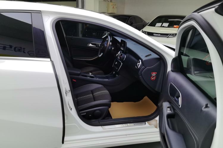 Used Mercedes-Benz A-Class 2018 A 200 Fashion Model
