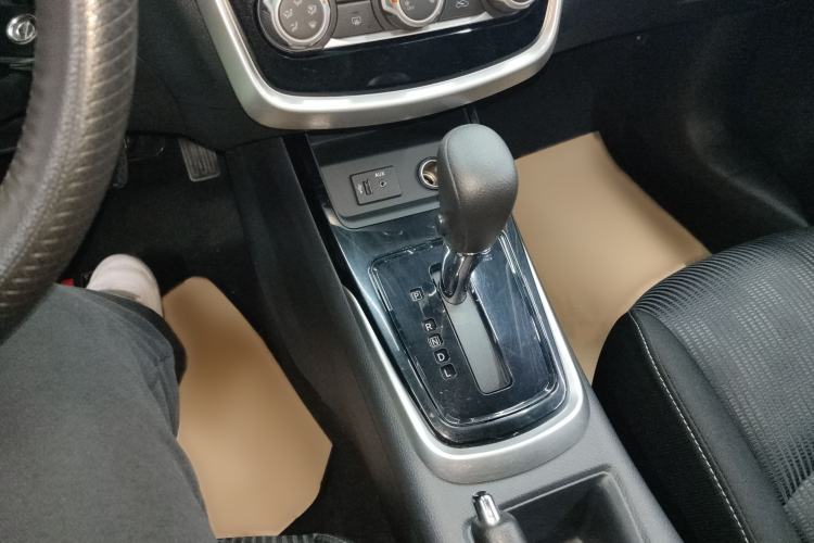 Used Nissan Tiida 2021 1.6L CVT Cool Edition
