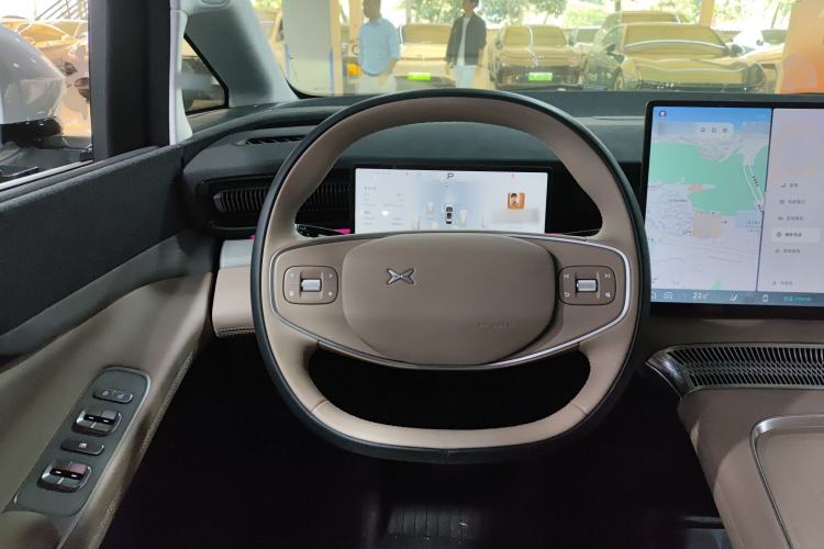 Used XPeng X9 2024 702 Ultra-Long Range Max
