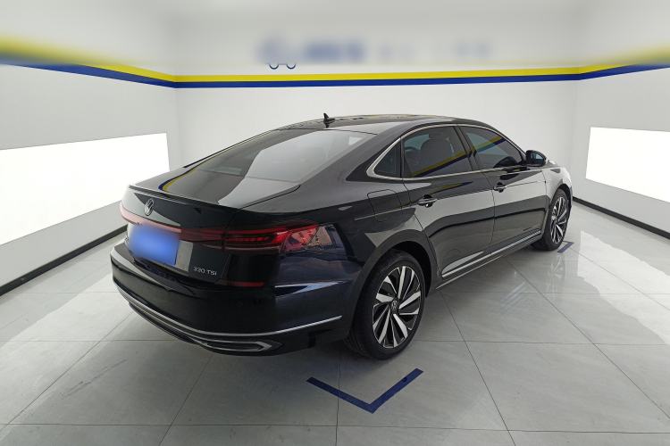 Used Volkswagen Passat 2023 Facelift 330TSI Luxury Edition
