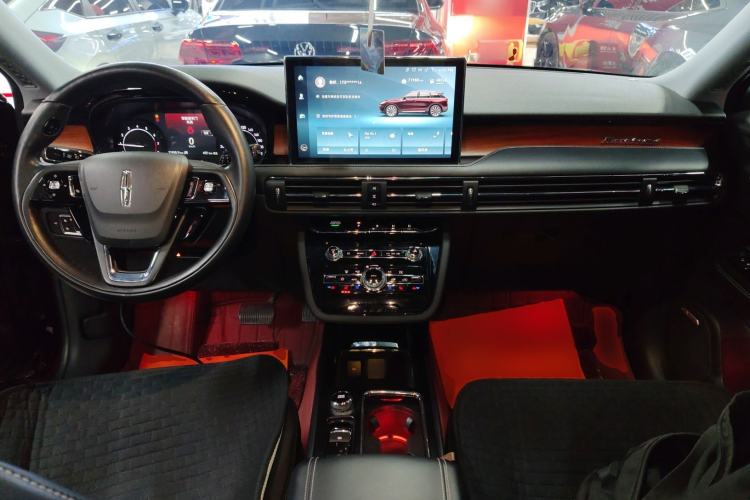 Used Lincoln Corsair 2021 2.0T Two-Wheel-Drive Luxury Edition
