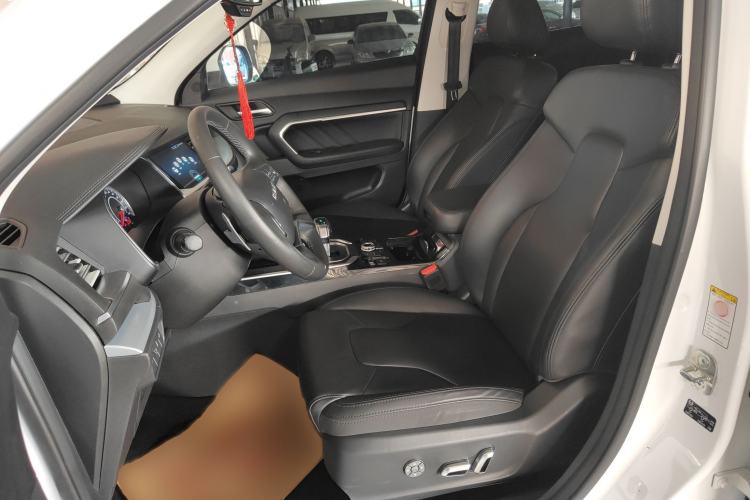 Used Haval H6 2017 Red-Label 1.3T Automatic Two-Wheel Drive ZhiShang Model
