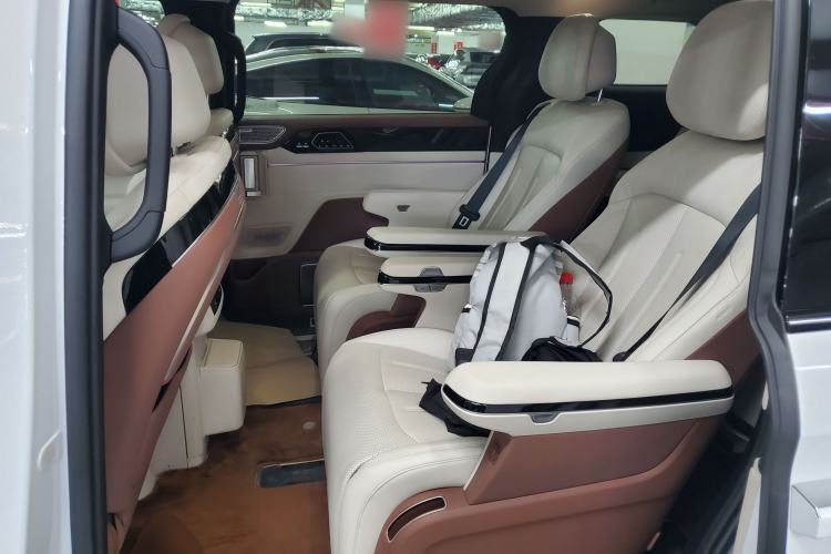 Used BYD Xia 2025 DM-i 1.5T 180km Excellence Model
