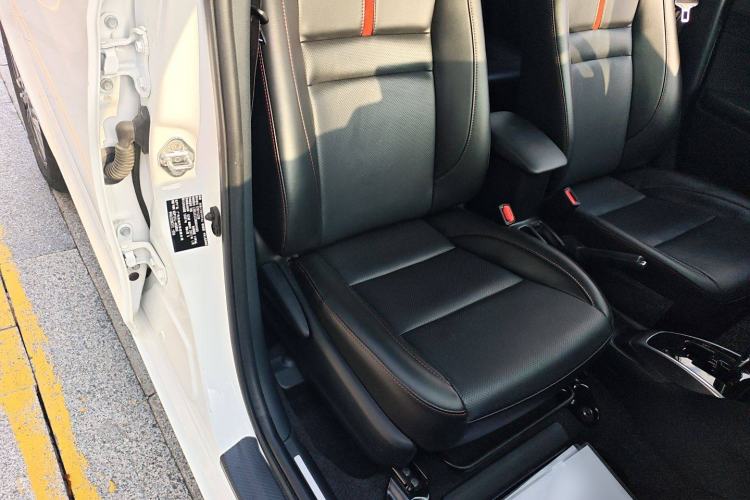 Used Toyota YARiS L 2020 1.5L CVT Luxury Edition
