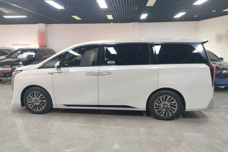 Used GAC Trumpchi M8 2023 Zongshi Series Dual-Motor Flagship Edition
