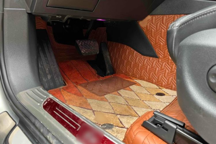 Used Hongqi HS5 2019 2.0T Smart Connect Flagship All-Wheel-Drive Version
