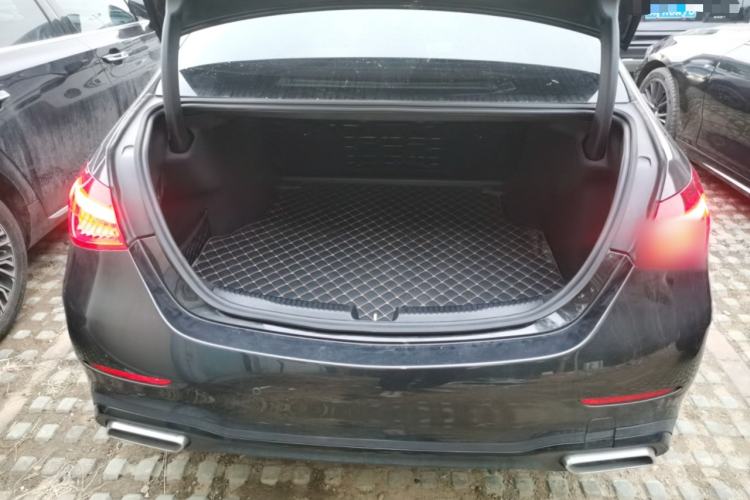 Used Mercedes-Benz C-Class 2023 Restyled C 260 L Night Edition Sports Version