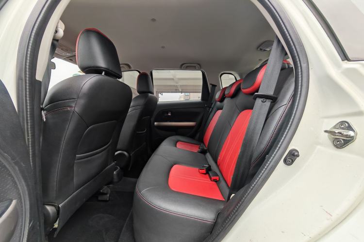 Used Haval H1 2016 Red-Label 1.5L AMT Luxury Model
