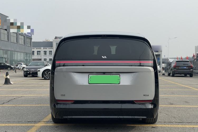 Used Li Auto MEGA 2025 Home Family Special Edition