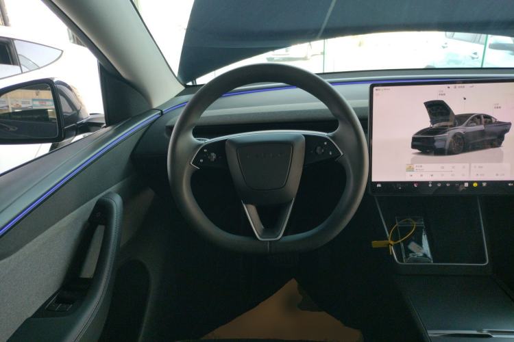 Used Tesla Model Y 2025 Rear-Wheel-Drive Version