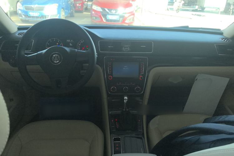 Used Volkswagen Passat 2014 1.8TSI DSG Luxury Edition
