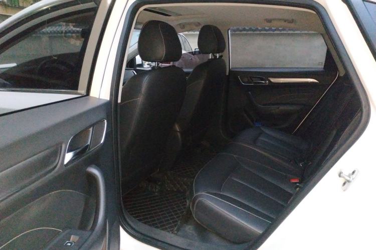 Used Roewe i6 2019 PLUS 1.6L Manual 4G Connect Flagship Deluxe Edition