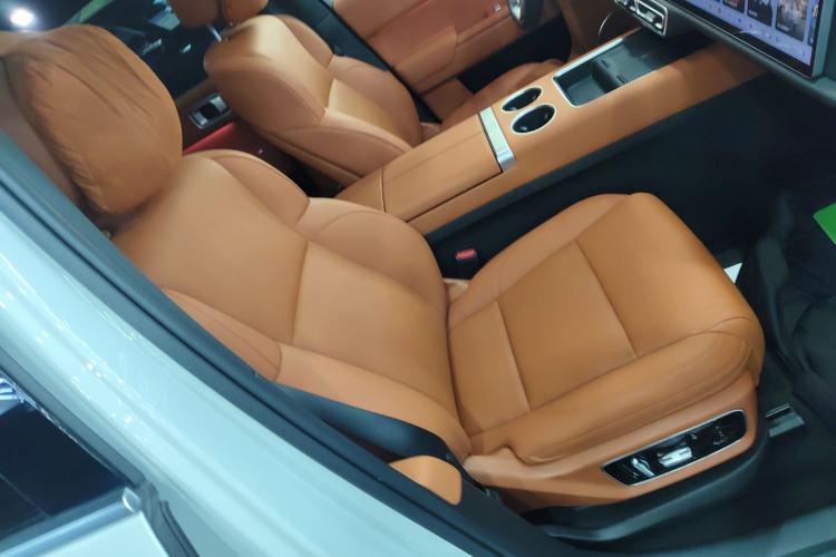 Used Li Auto L7 2023 Pro Model
