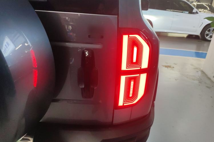 Used  Leopard 5 2023 Navigator Edition
