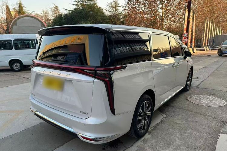 Used SAIC MAXUS G90 2022 2.0T Xingyun Seven-Seater Version
