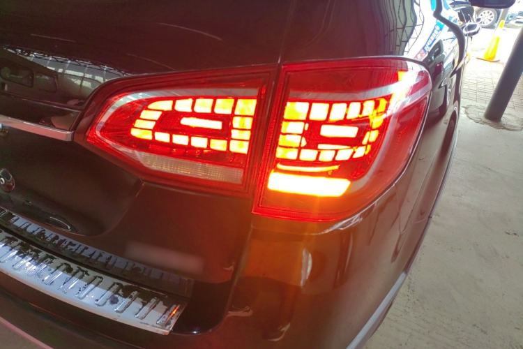 Used Haval H6 2017 Red-Label Sport Edition 1.5T Automatic Two-Wheel Drive Luxury Model
