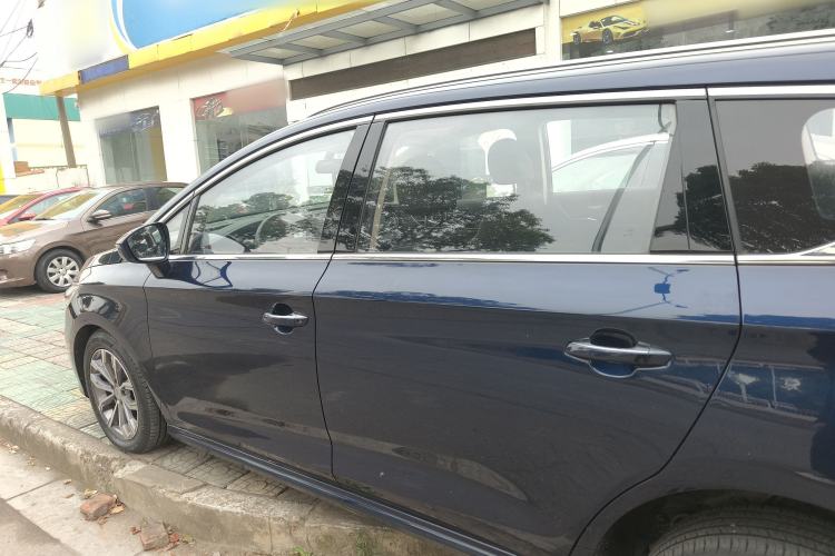 Used BYD Song MAX 2019 1.5T Automatic Smart Connect Ruiyi Sunroof Model 7 Seats China VI Standard
