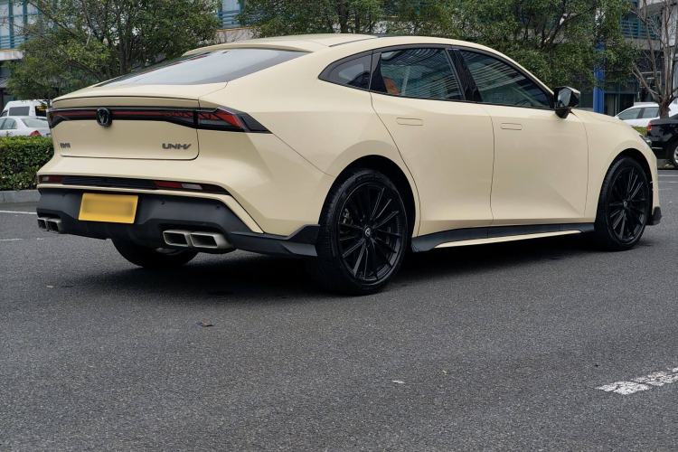 Used Changan UNI-V 2024 1.5T Prestige Sport Edition
