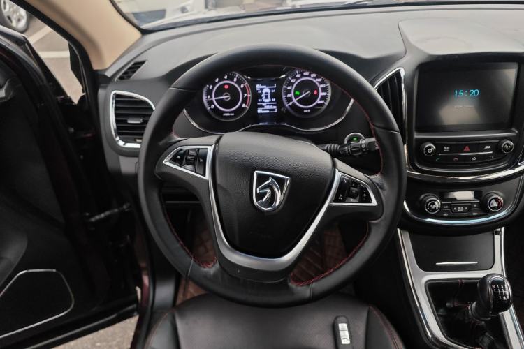Used Baojun 560 2016 1.5T Manual Luxury Version