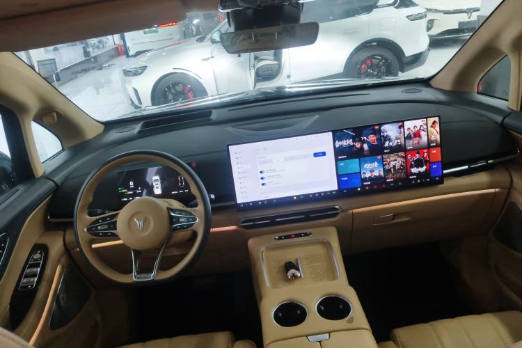 Used VOYAH Dream 2025 PHEV Four-Wheel-Drive Flagship Kunpeng Edition