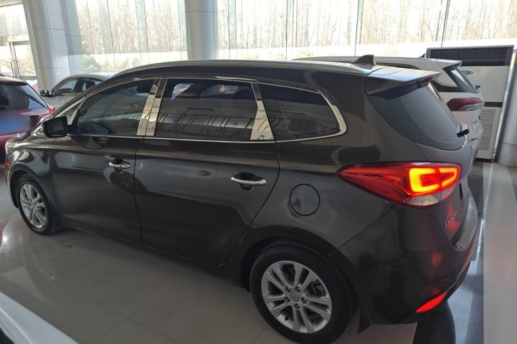 Used Kia Carens 2013 2.0L 7-Seater Automatic Luxury Version China IV Standard
