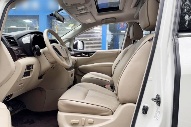 Used Nissan Quest 2015 3.5L SL
