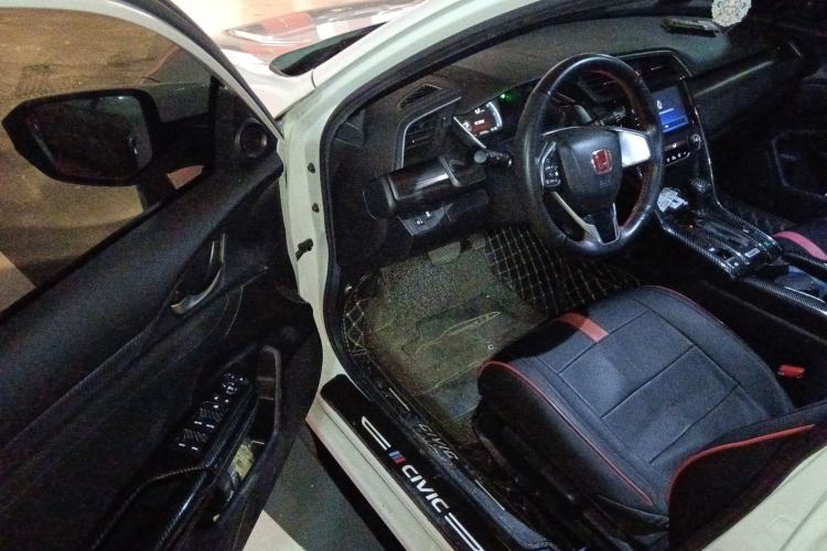 Used Honda Civic 2021 HATCHBACK 220TURBO CVT New Trendsetter