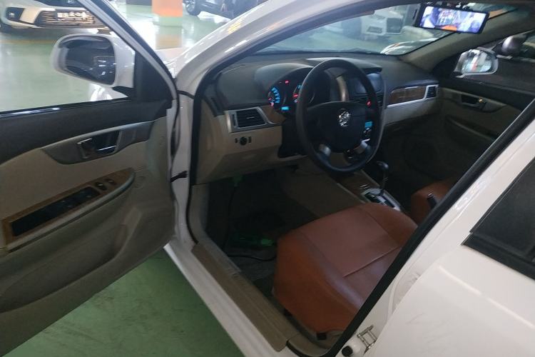 Used Buick Excelle 2015 1.5L Automatic Classic Model
