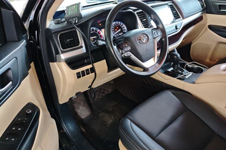 Used Toyota Highlander 2015 2.0T Two-Wheel Drive Elite Edition 5 Seats
