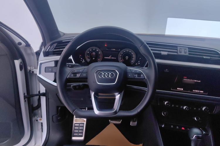 Used Audi Q3 2024 35 TFSI Fashion Dynamic Edition