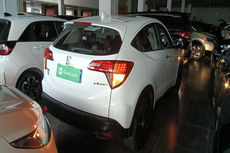 Used Honda Vezel 2020 1.5L CVT Pioneer Edition
