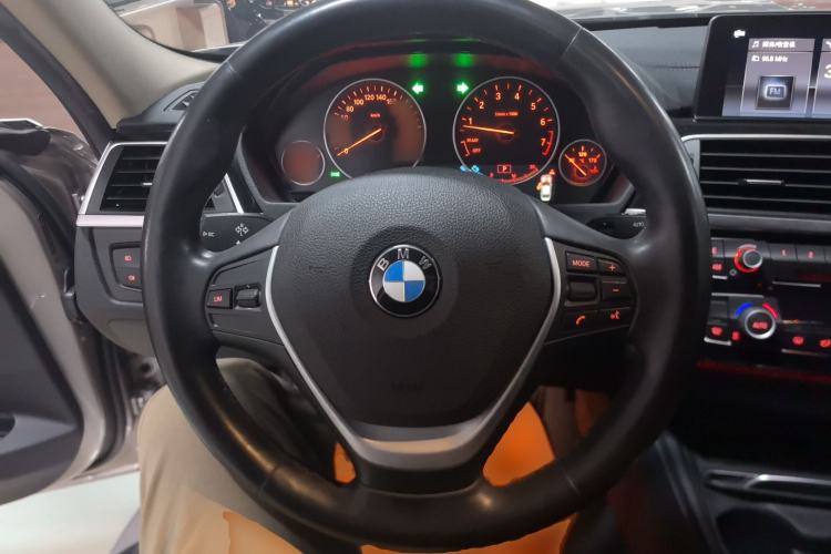 Used BMW 3 Series 2019 320Li Fashion Model
