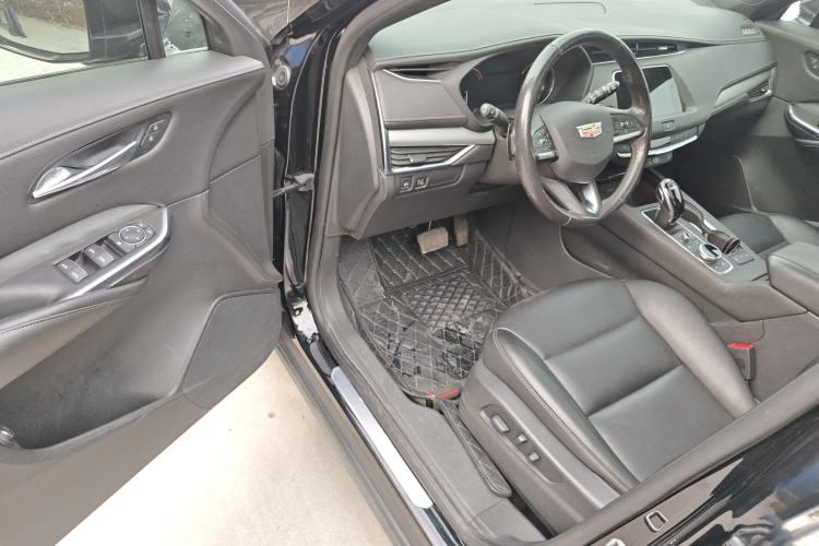 Used Cadillac XT4 2021 28T Two-Wheel Drive Leading Version