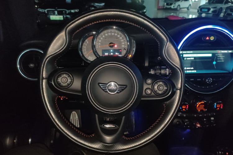 Used  MINI 2018 1.5T COOPER Racing Driver
