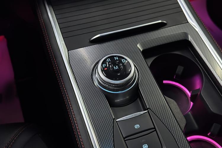 Used Ford Explorer 2023 EcoBoost 285 4x4 ST-LINE 6-Seater
