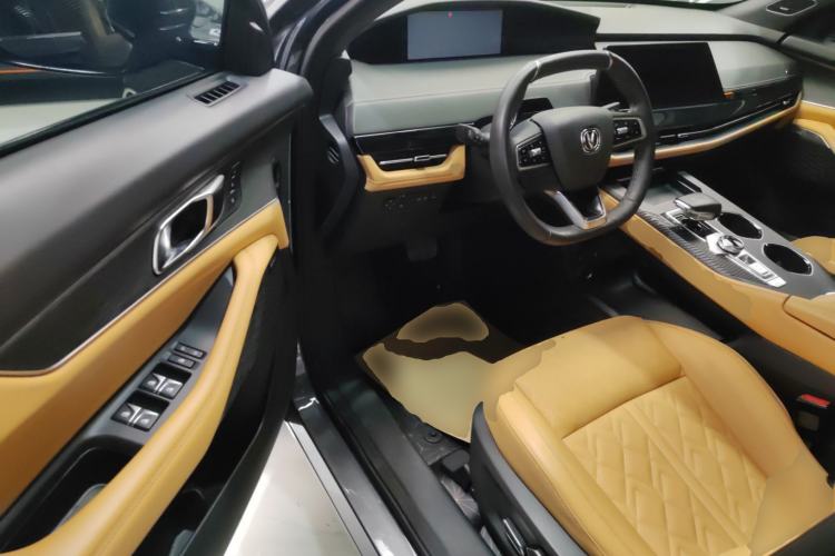 Used Changan UNI-K 2021 2.0T Prestige Edition
