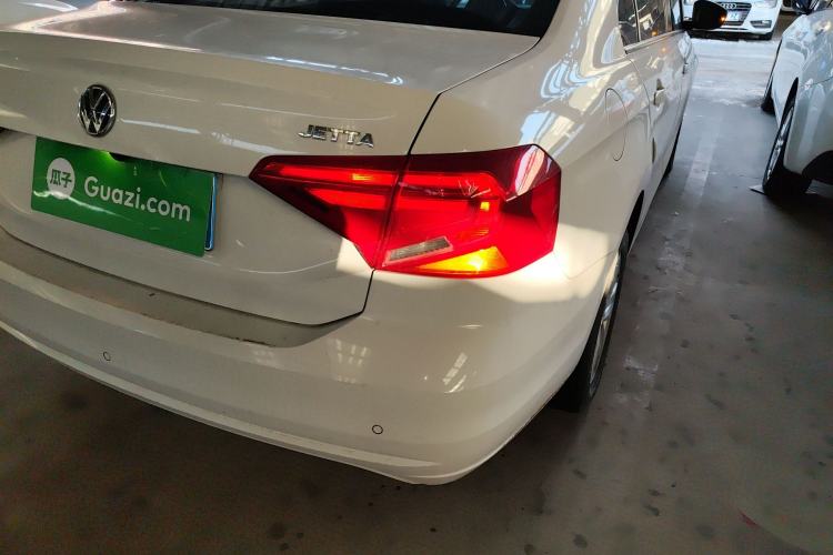 Used Volkswagen Jetta 2019 Dream Edition 1.4L Manual Fashion Version
