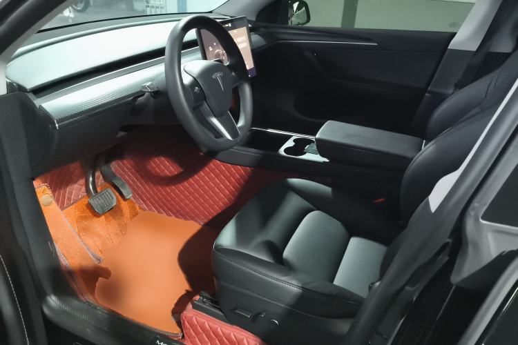 Used Tesla Model Y 2022 Rear-Wheel-Drive Version
