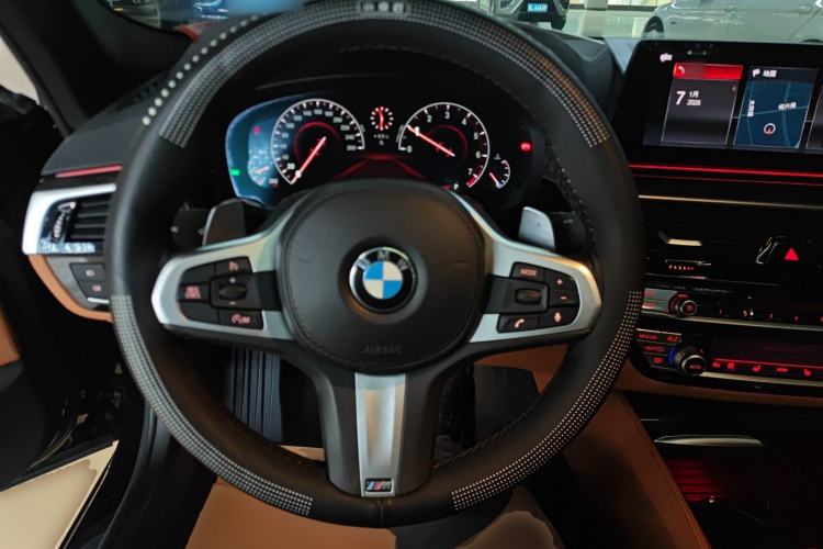 Used BMW 5 Series 2019 530Li Leading Model M Sport Package
